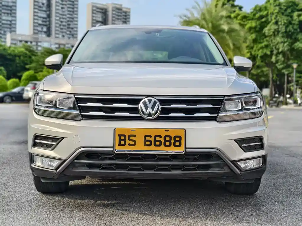 Volkswagen Tiguan L — миниатюра 2