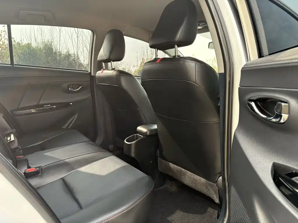 TOYOTA YARIS L ZHIXUAN