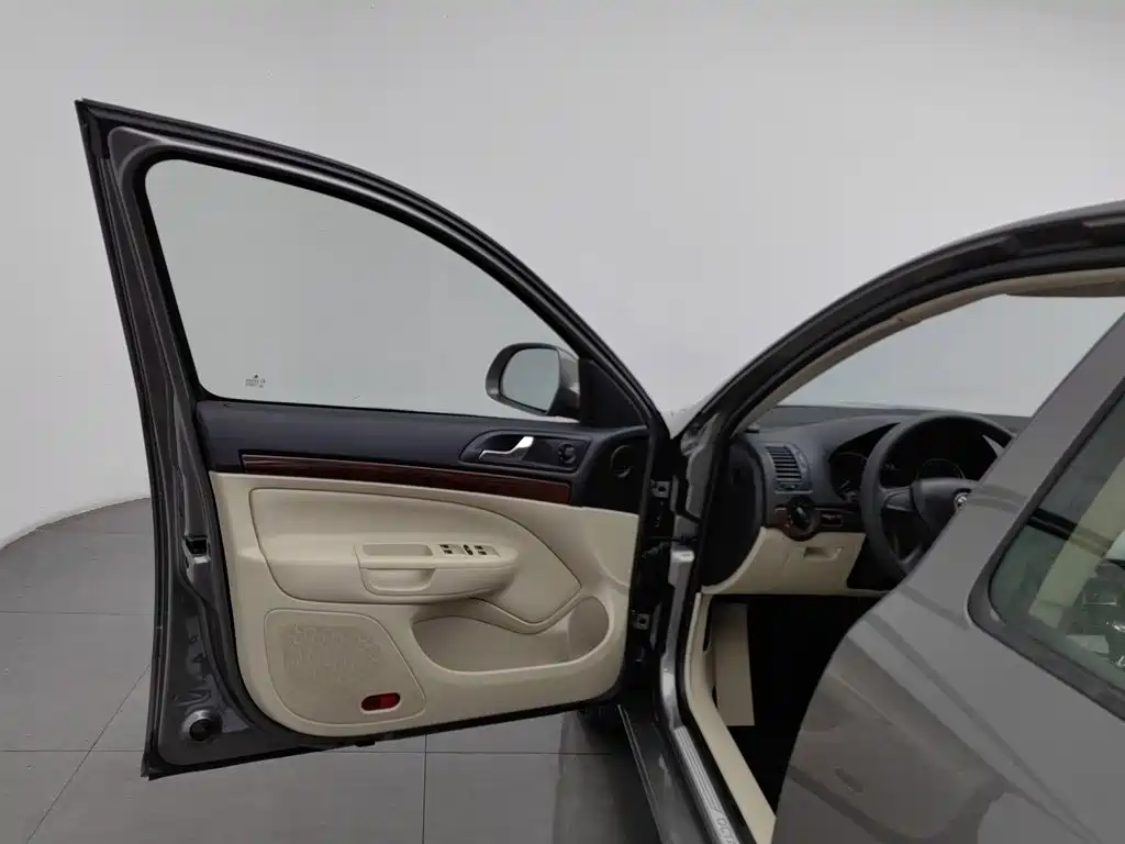 Skoda Octavia — миниатюра 8