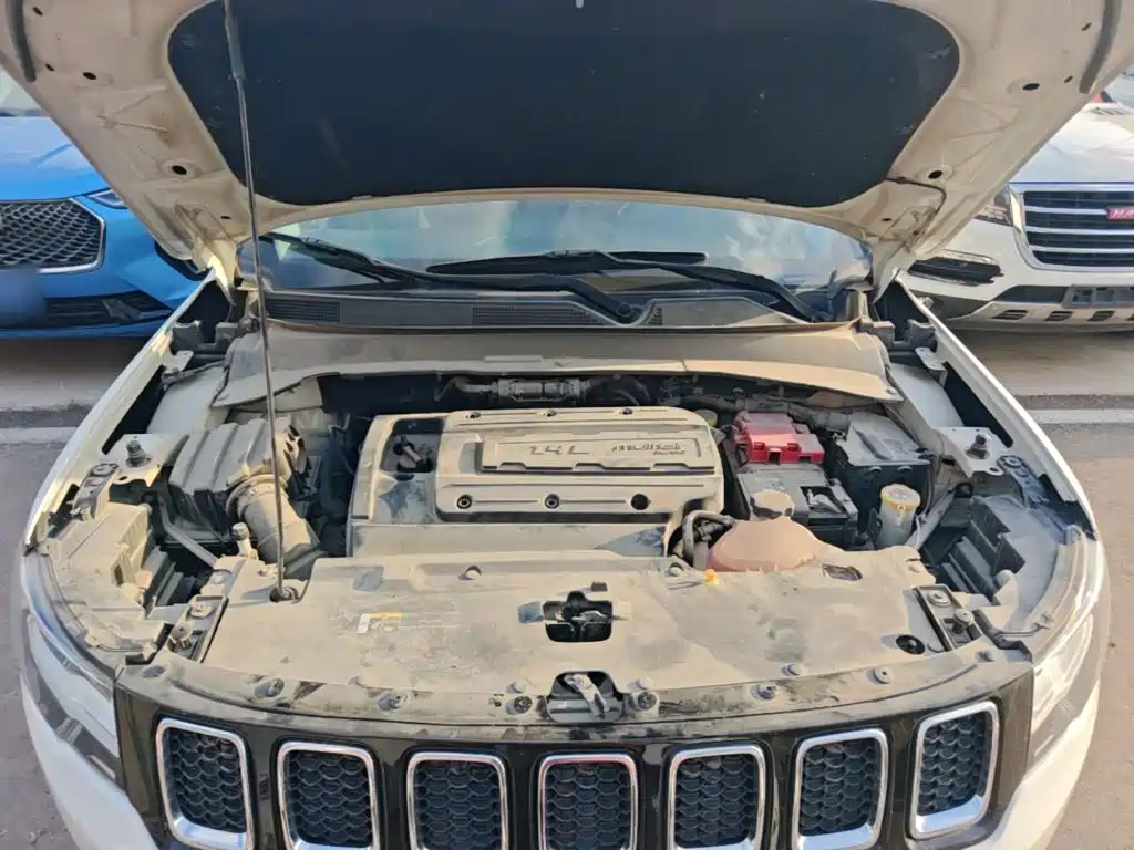 Jeep Compass — миниатюра 20
