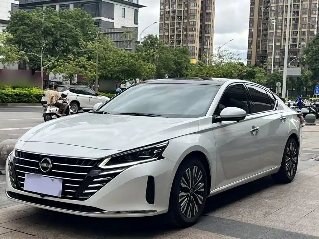 Nissan Teana — миниатюра 2