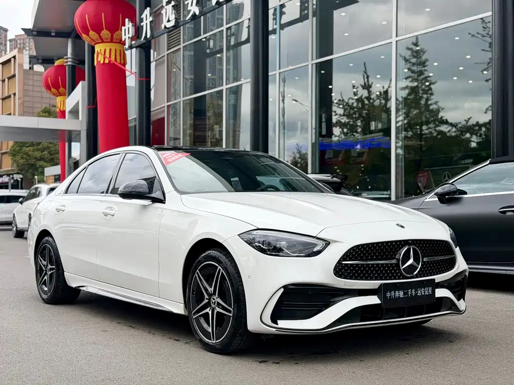 Mercedes-Benz C-Class — миниатюра 3