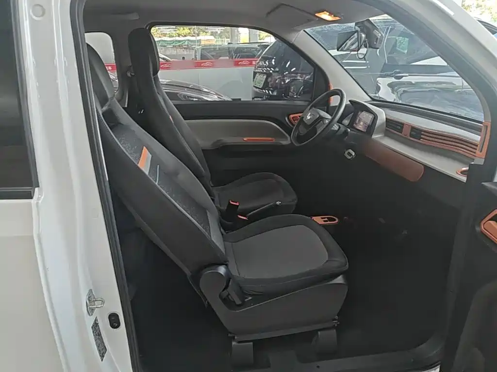 Wuling MINIEV — миниатюра 25