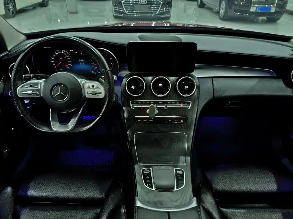 Mercedes-Benz C-Class — миниатюра 12