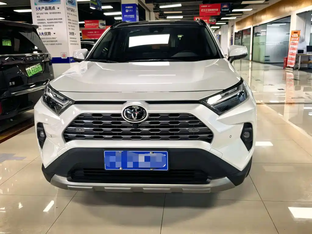 Toyota RAV4 — миниатюра 2
