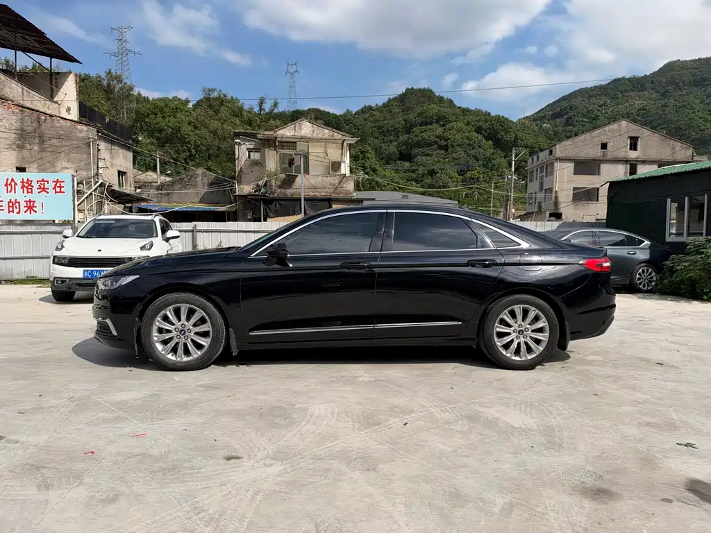 Ford Taurus — миниатюра 2