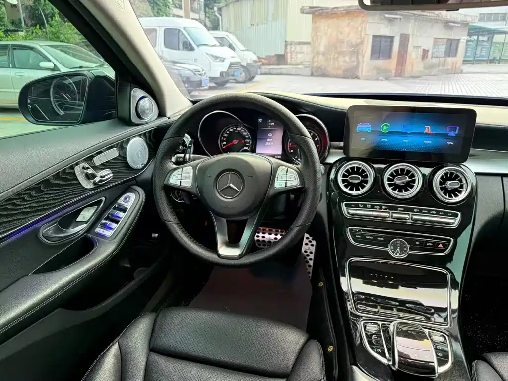 Mercedes-Benz C-Class — миниатюра 7