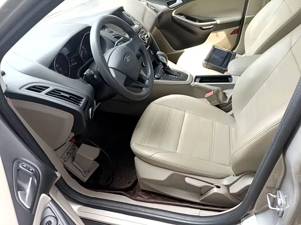 Ford Focus — миниатюра 15