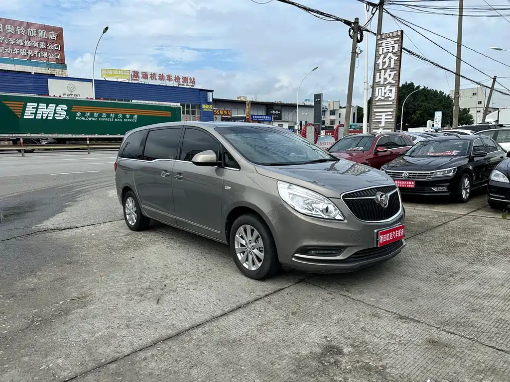 Buick GL8 — миниатюра 3