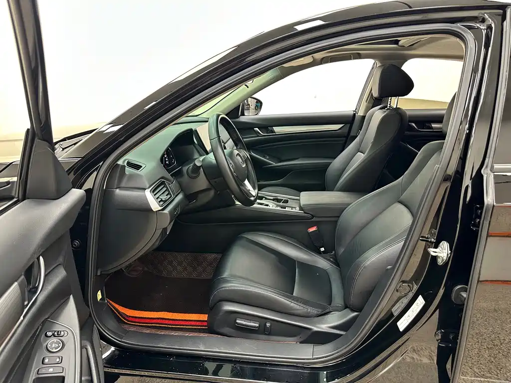 Honda Accord 2022 — фото 14