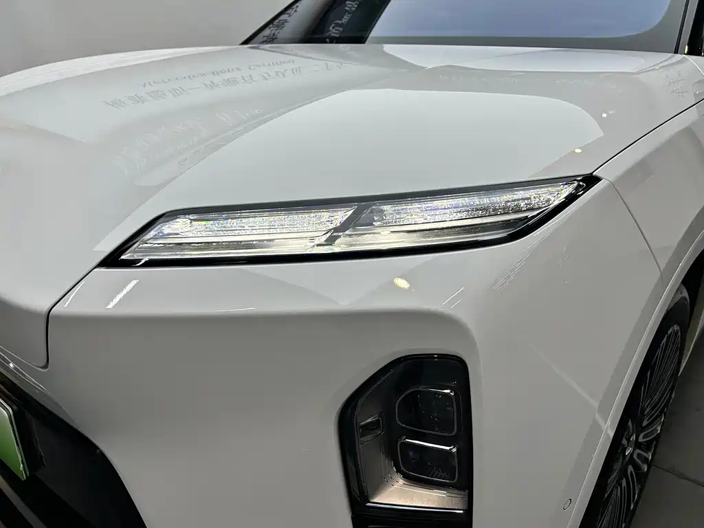 NIO ES8 — миниатюра 18
