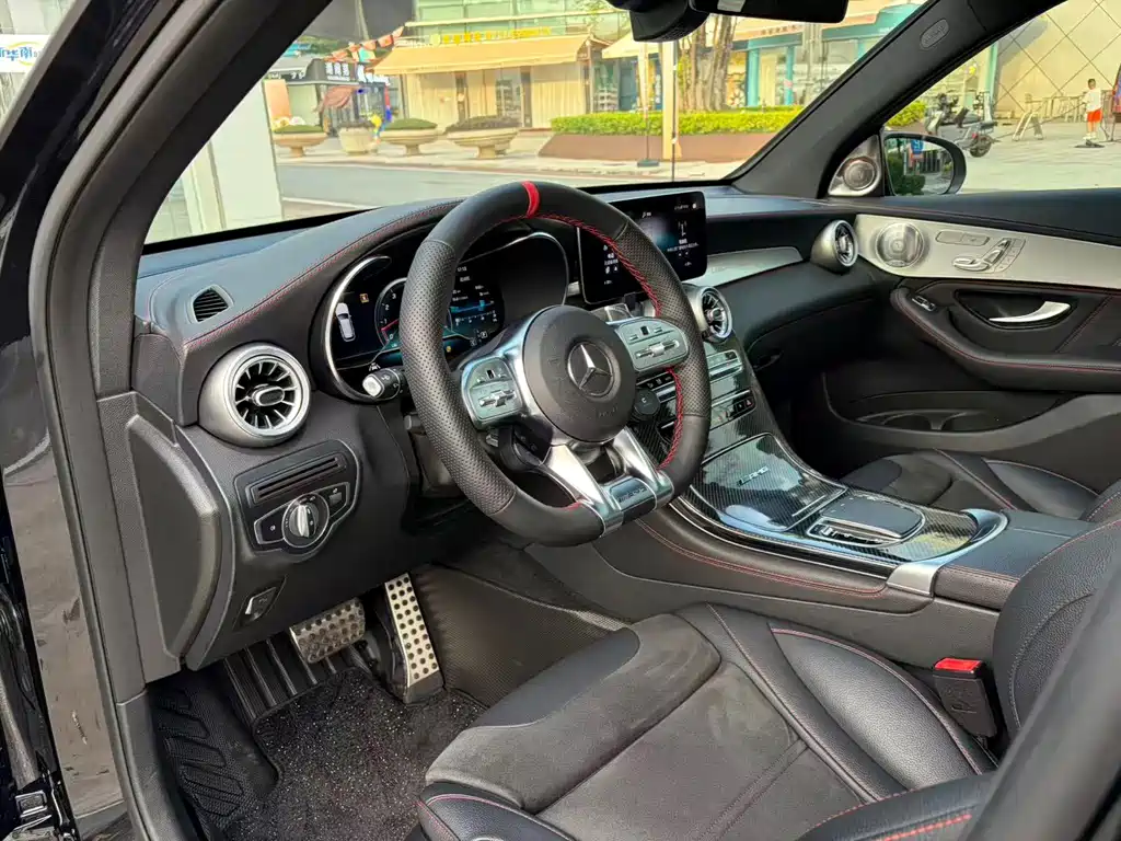 Mercedes-Benz GLC AMG — миниатюра 12