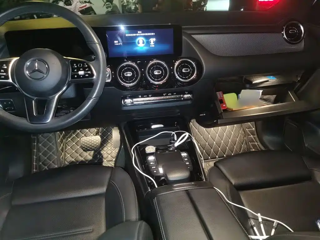 Mercedes-Benz GLA — миниатюра 13