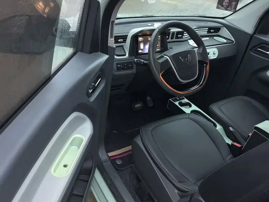 Wuling MINIEV — миниатюра 12