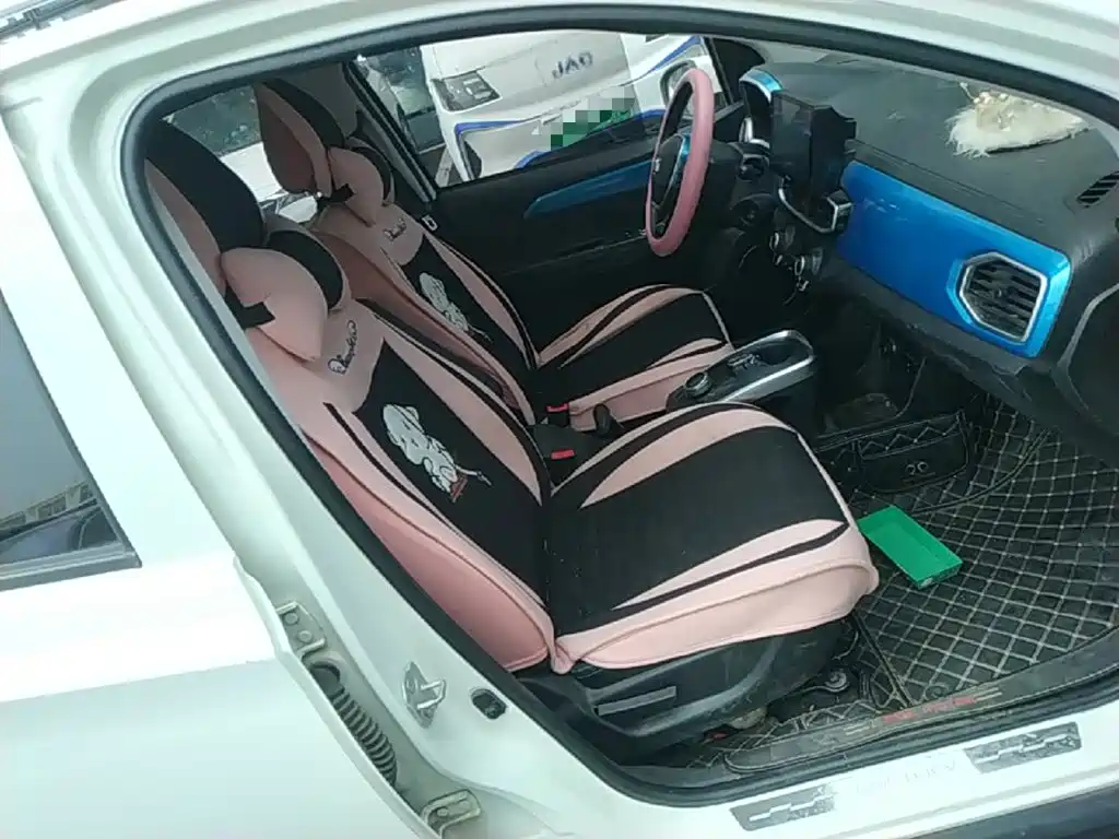 BAIC New Energy EC3 — миниатюра 25