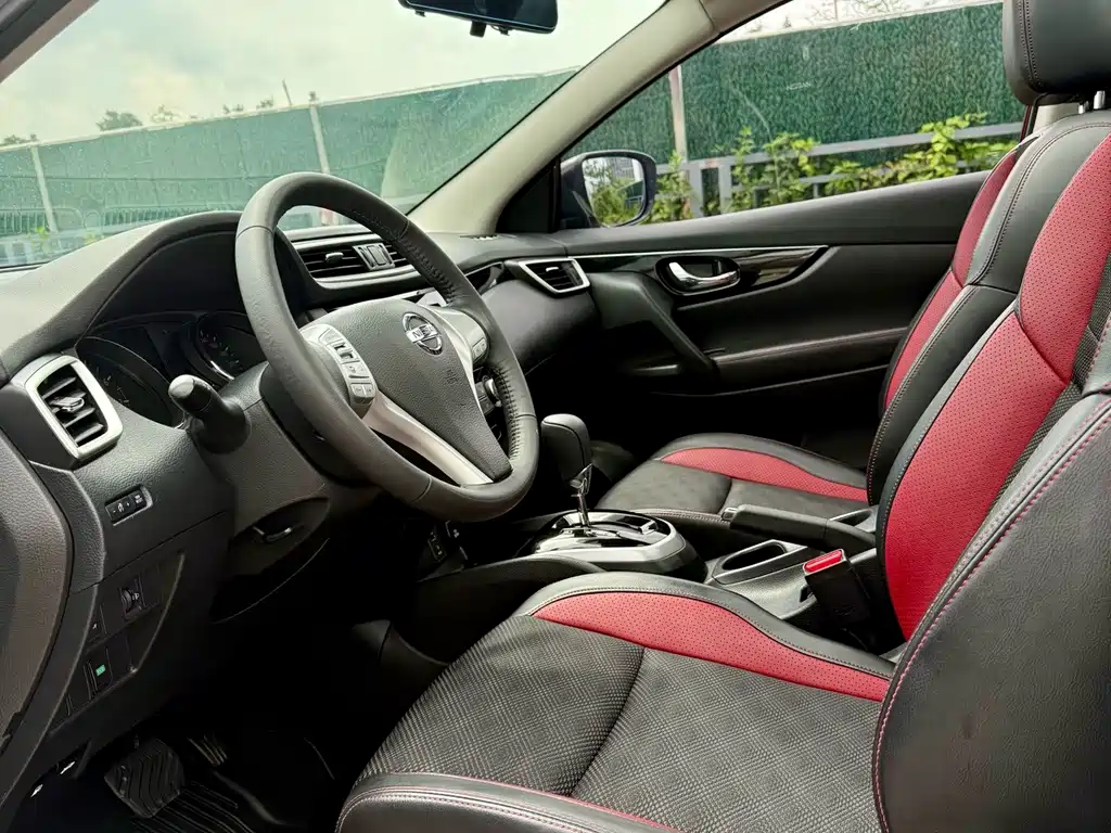 Nissan Qashqai — миниатюра 13