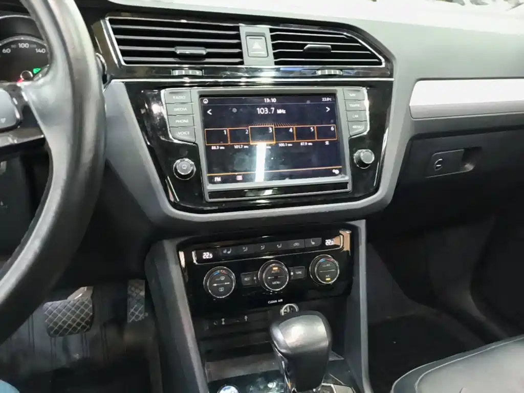 Volkswagen Tiguan L — миниатюра 13