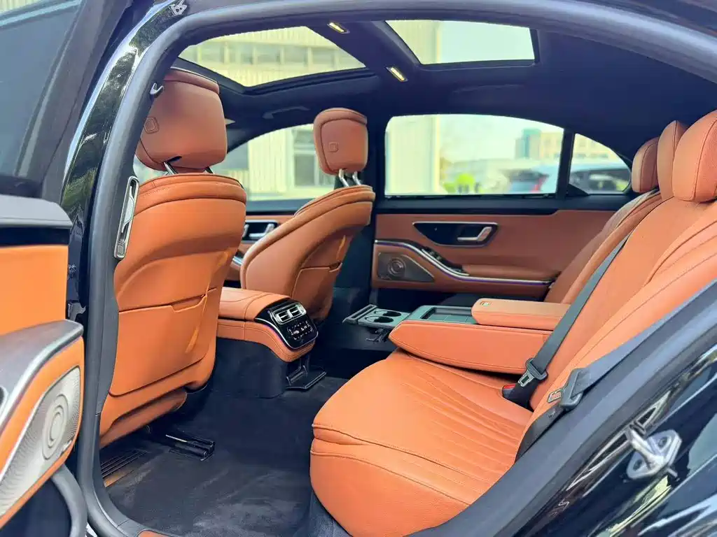 Mercedes-Benz S-Class — миниатюра 6