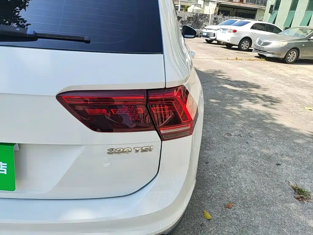 Volkswagen Tiguan — миниатюра 8
