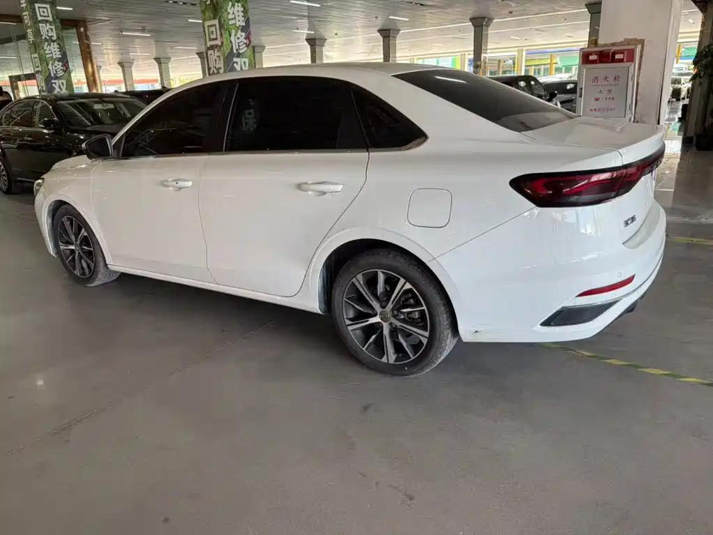 Geely Emgrand — миниатюра 12