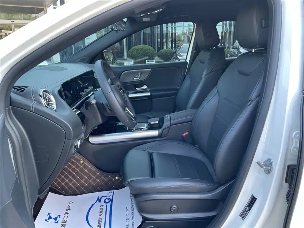 Mercedes-Benz GLA — миниатюра 6