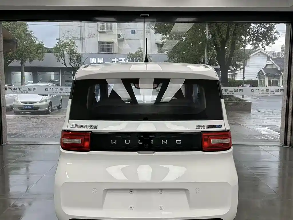 Wuling MINIEV — миниатюра 8