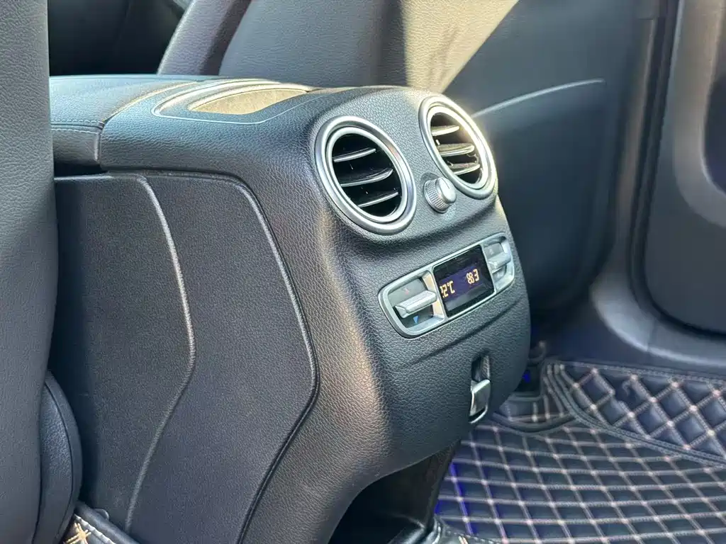 Mercedes-Benz GLC — миниатюра 16