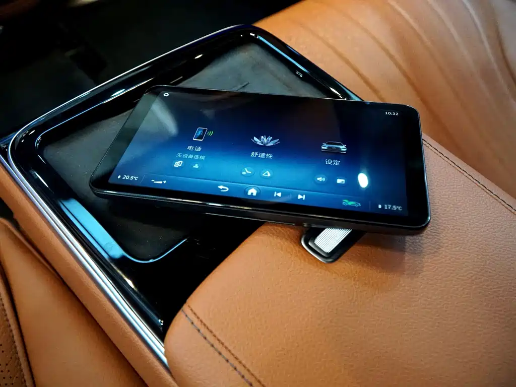 Mercedes-Benz S-Class — миниатюра 17