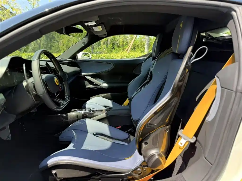 Ferrari SF90 2020 3.9T V8 Stradale