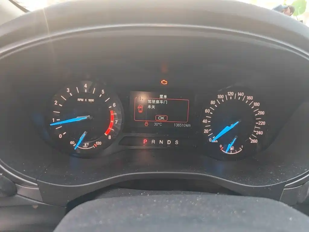 Ford Mondeo — миниатюра 12