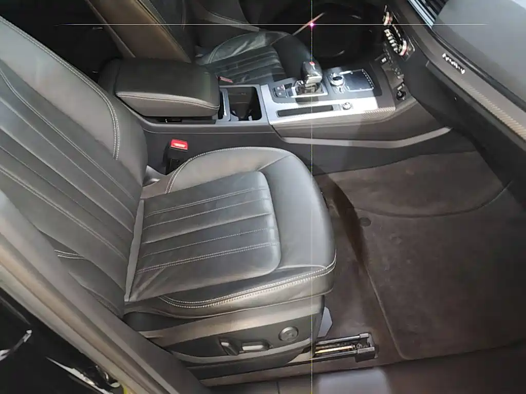 Audi Q5L — миниатюра 25