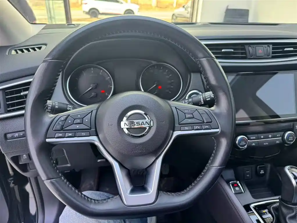 Nissan Qashqai 2022 2.0L CVT XV Prem
