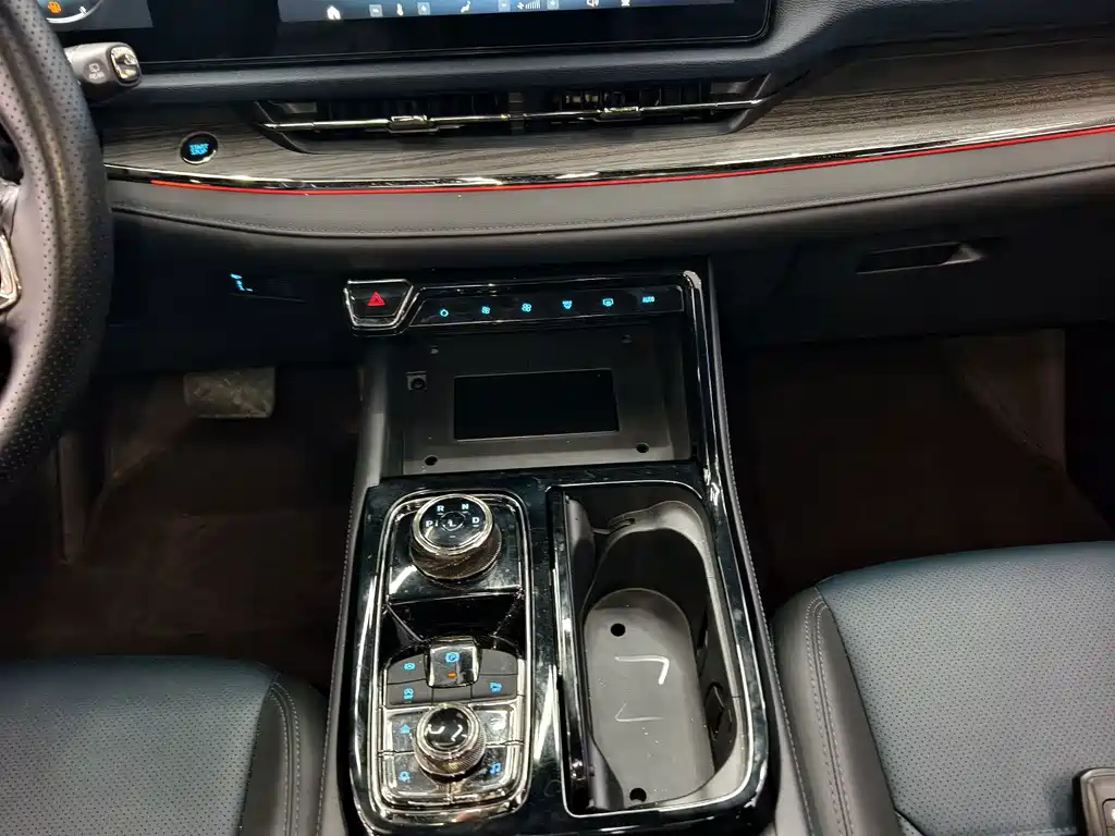 Ford Equator Sport — миниатюра 13