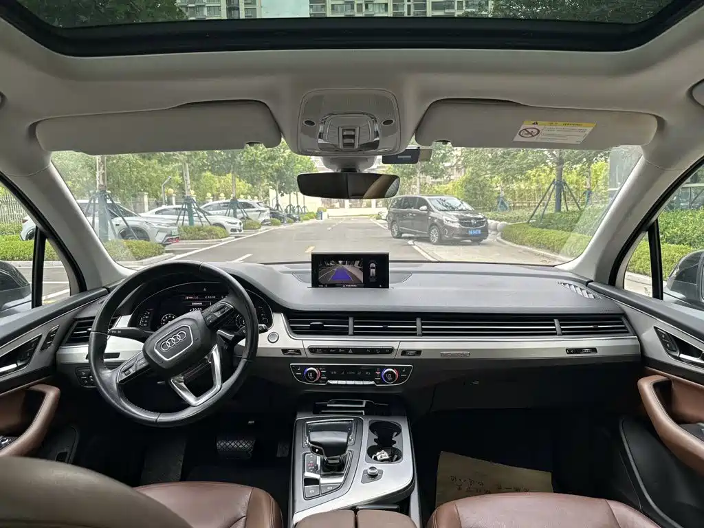 Audi Q7 — миниатюра 9