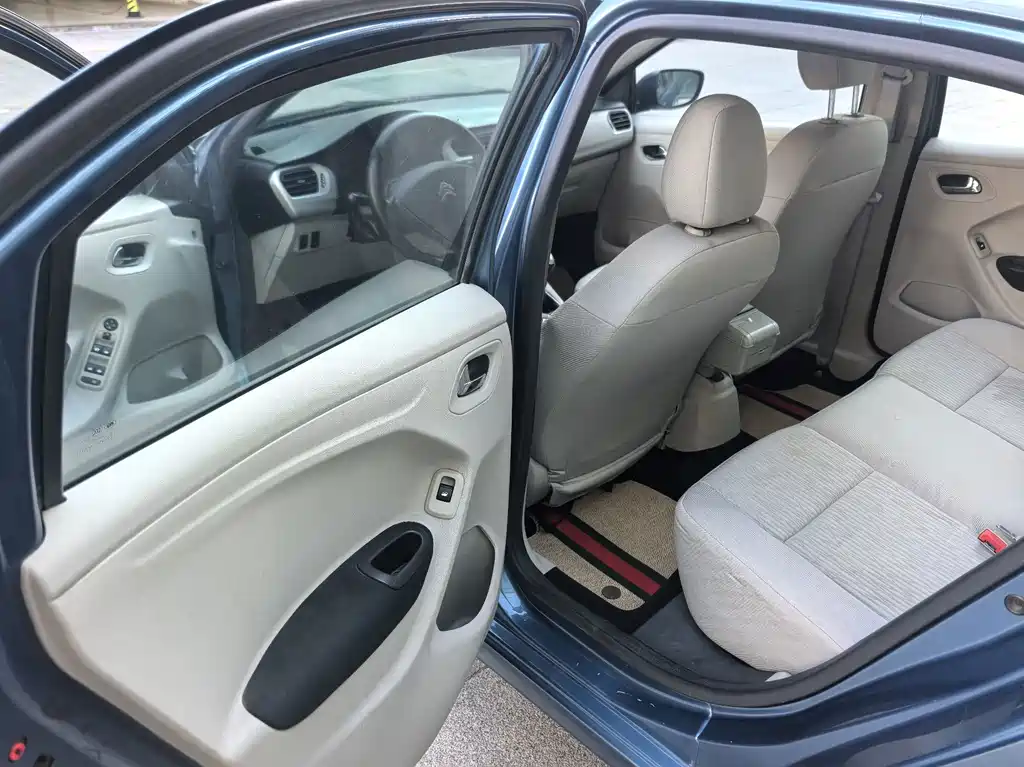 Citroen Elysee — миниатюра 9