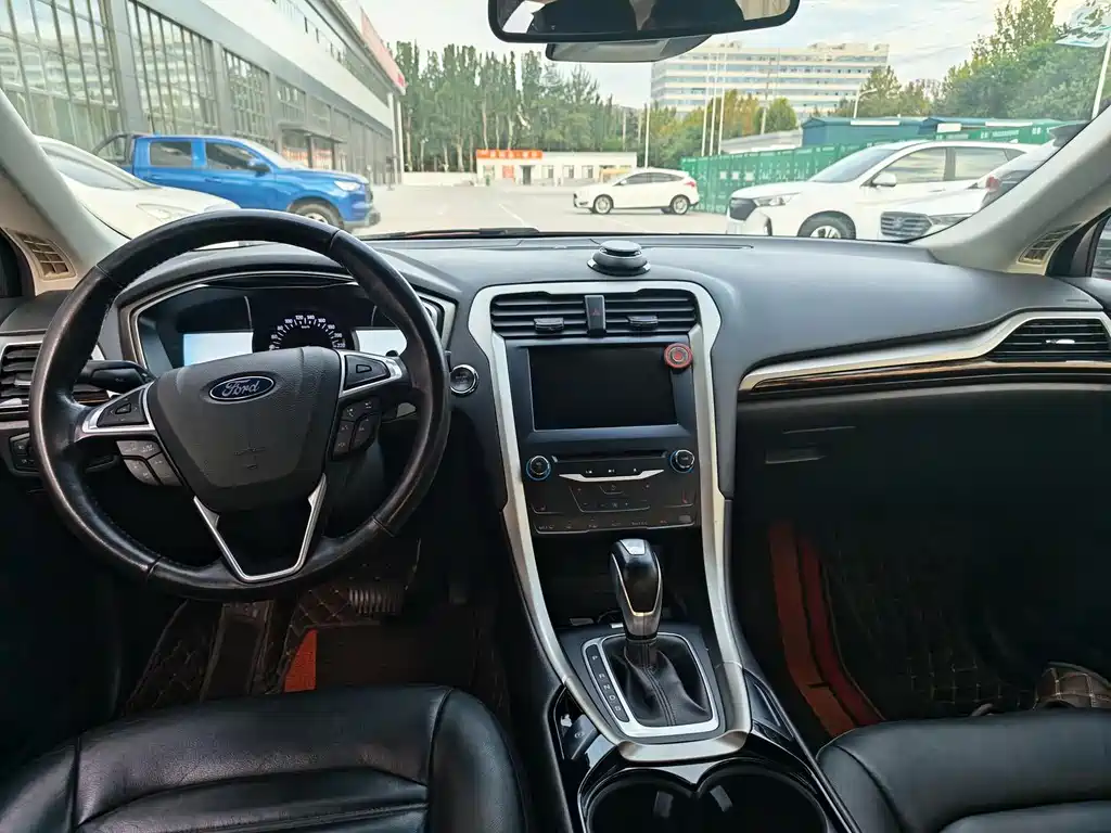 Ford Mondeo — миниатюра 5
