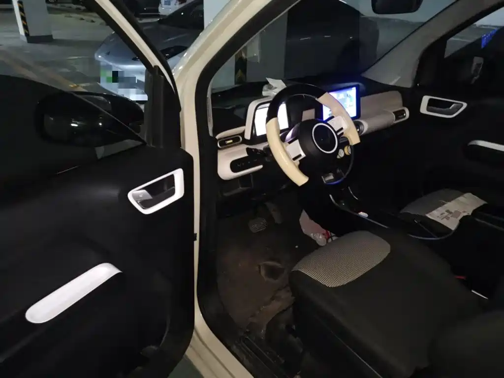 Wuling MINIEV — миниатюра 17