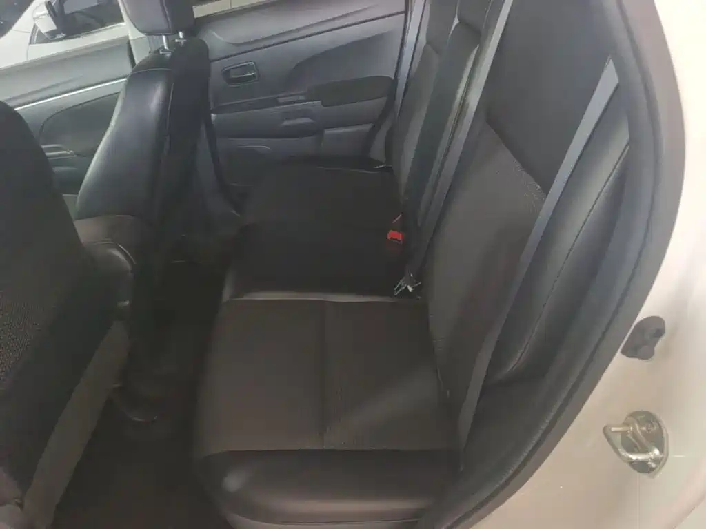 Peugeot 4008 (Import) — миниатюра 17