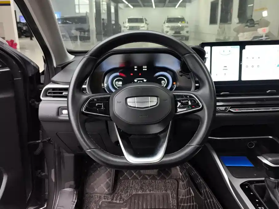 Geely Emgrand — миниатюра 15