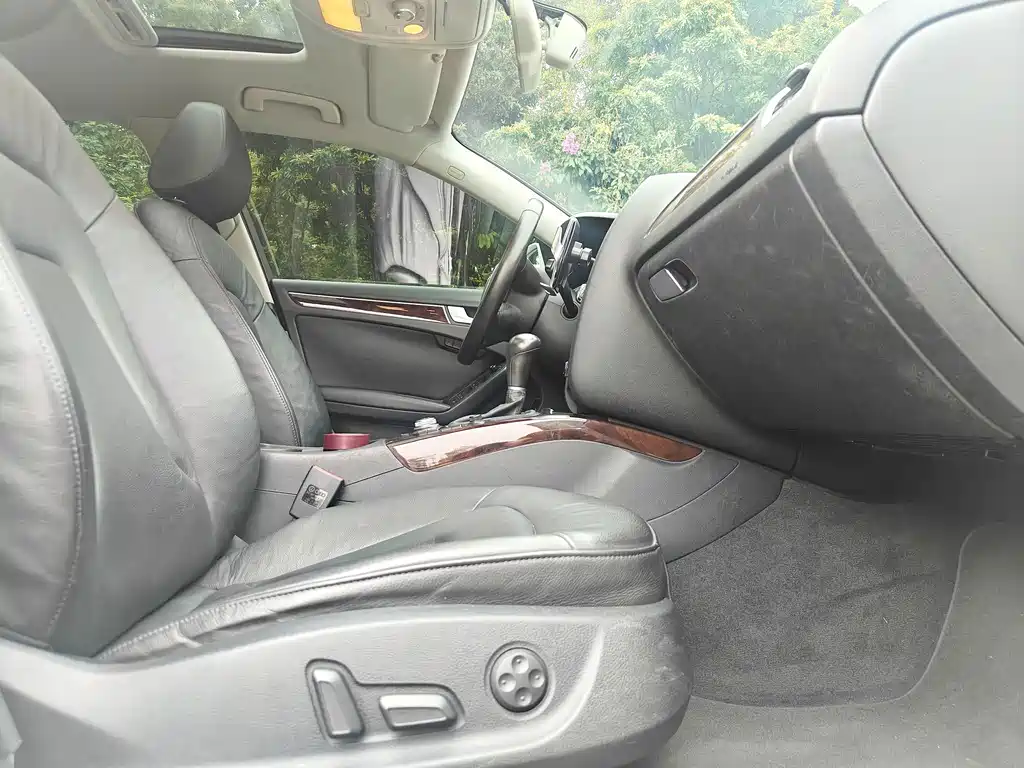 Audi A4L — миниатюра 15