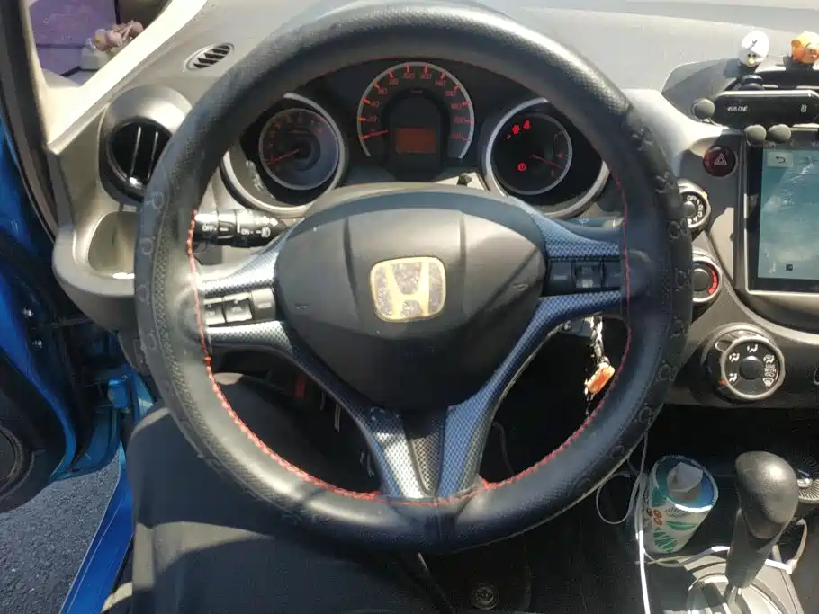 Honda Fit — миниатюра 15