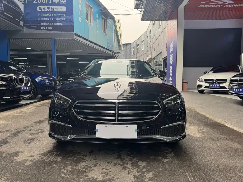 MERCEDES-BENZ E CLASS