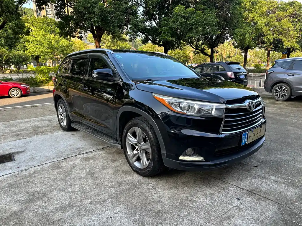 Toyota Highlander — миниатюра 3