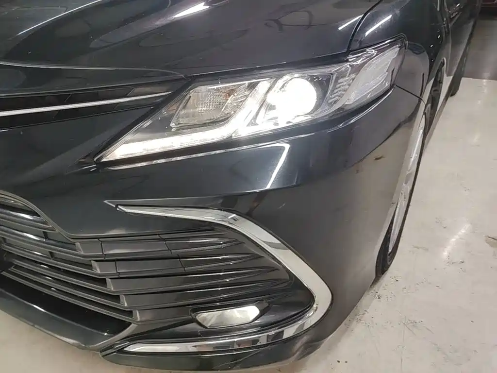 Toyota Camry — миниатюра 24