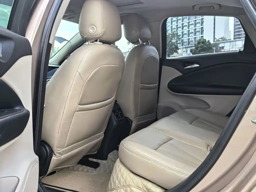 Buick Verano — миниатюра 8
