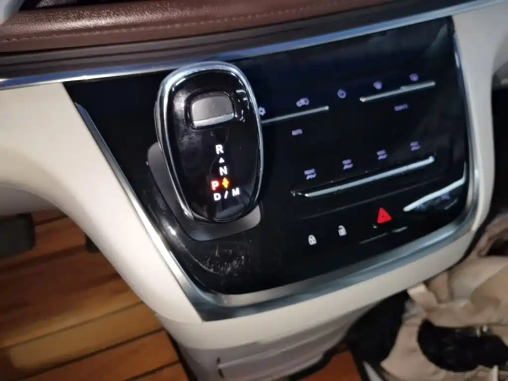 Buick GL8 — миниатюра 14