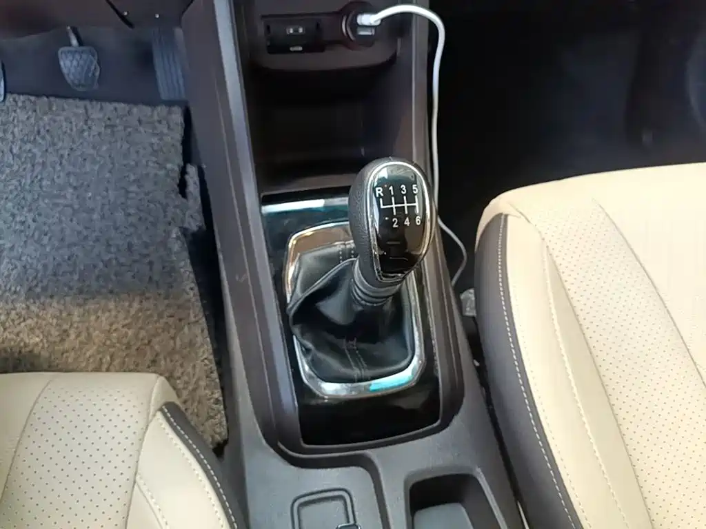 Baojun 310W — миниатюра 14