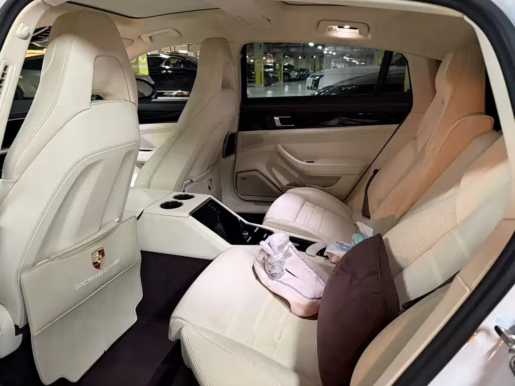 Porsche Panamera — миниатюра 4