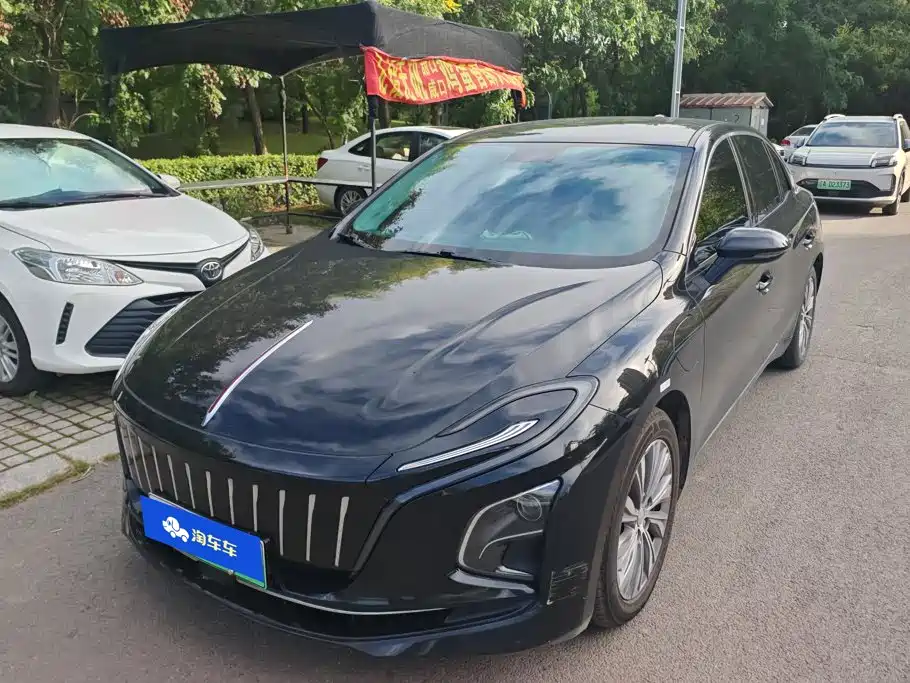 Hongqi Hongqi E-QM5