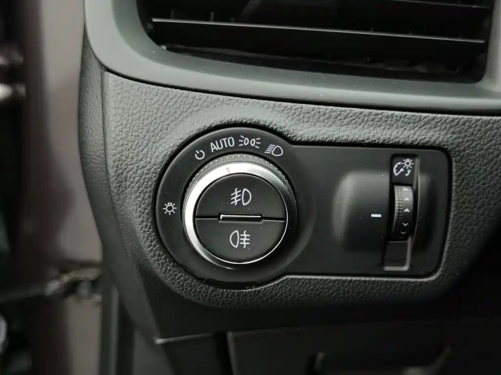 Buick Envision Plus — миниатюра 21